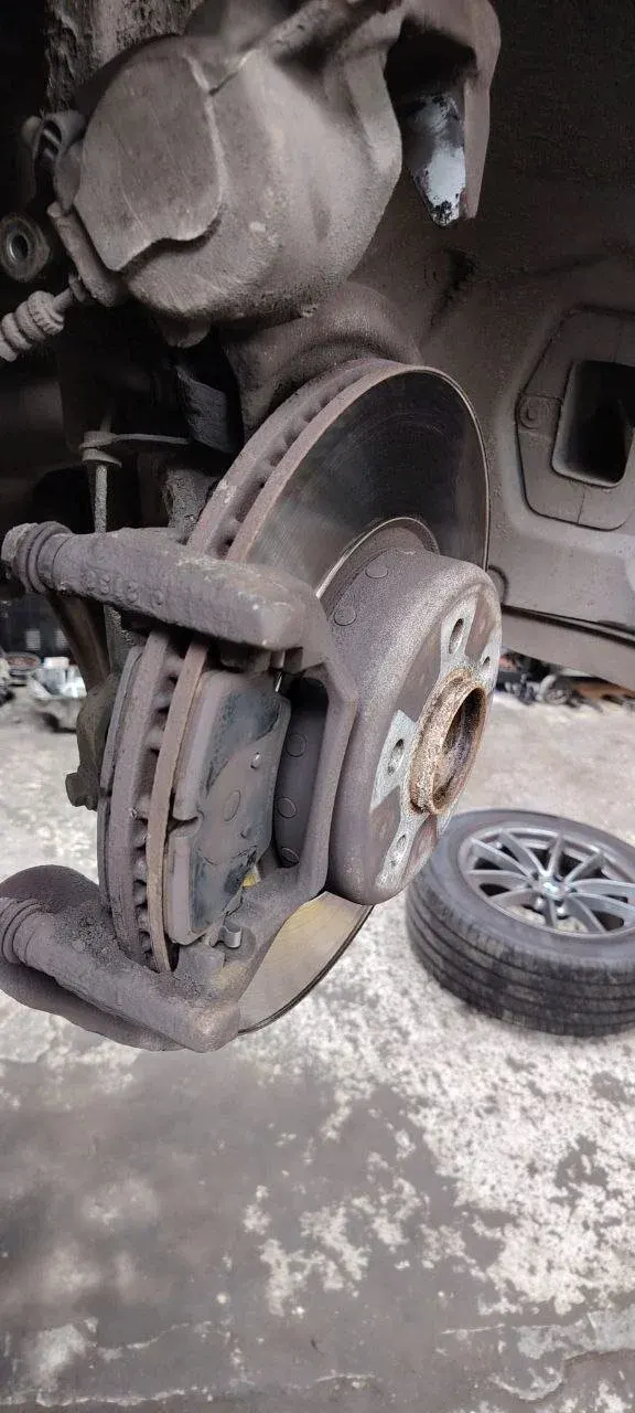 BMW 5 Series Brake Service in Walsall, Worn Discs, Tired Calipers, and a Full Brake Overhaul